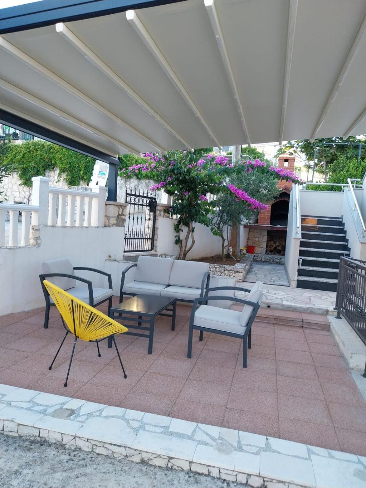 Apartment Miletic Trogir Exterior photo
