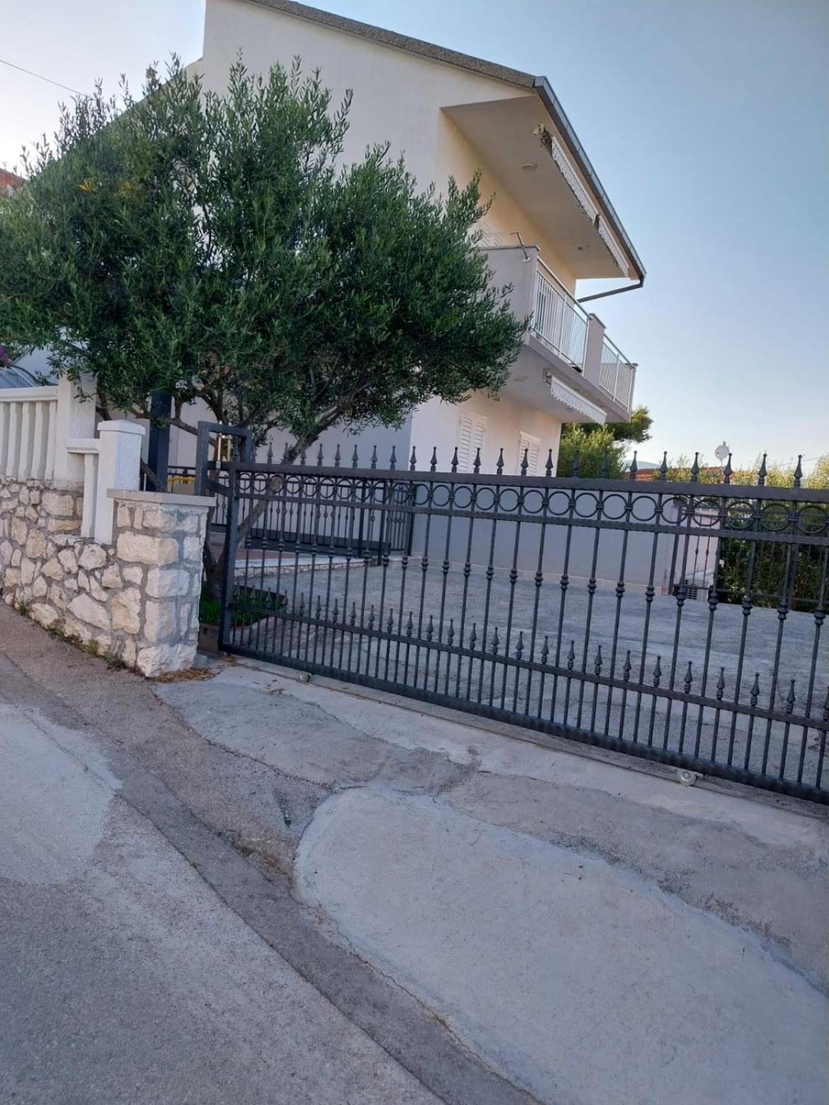 Apartment Miletic Trogir Exterior photo